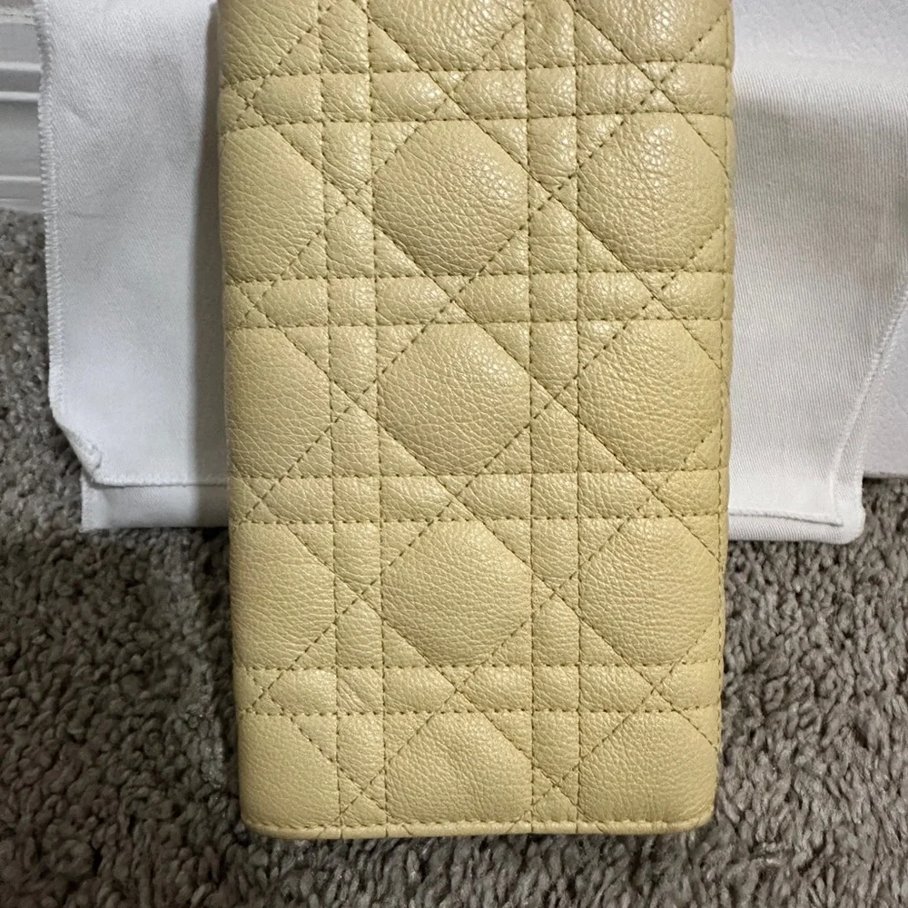 Dior Cream Quilted Wallet with Cannage Pattern